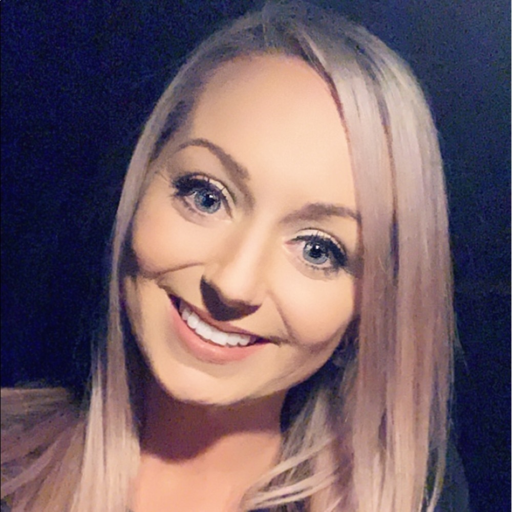 Meet your Posher, Erica